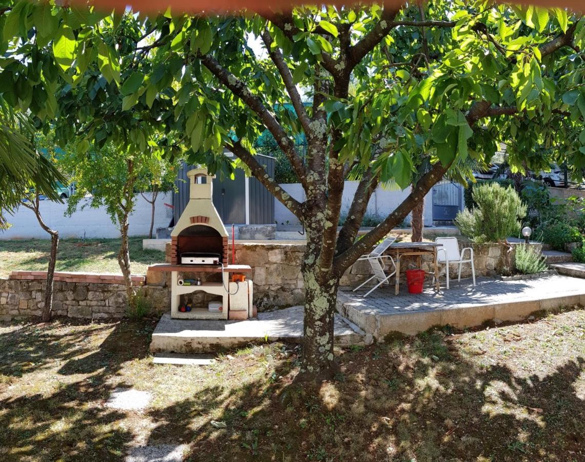 Apartments Lori Poreč Kültér fotó