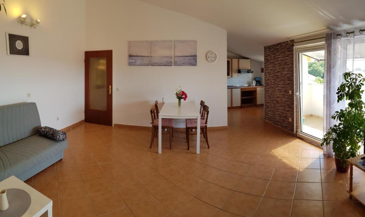 Apartments Lori Poreč Kültér fotó